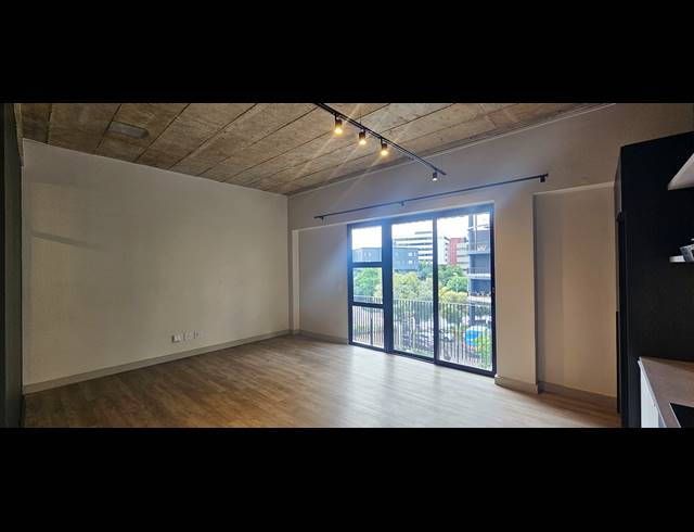 1 BEDROOM APARTMENT FOR SALE IN SANDOWN